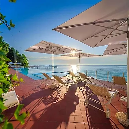 Hvd Boutique Oasis - Private & Free Parking Szálloda Aranyhomok
